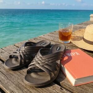 Okabashi Sandals Black Womens Size Large ( 9.5-10.5) Venice Slides Excellent Con